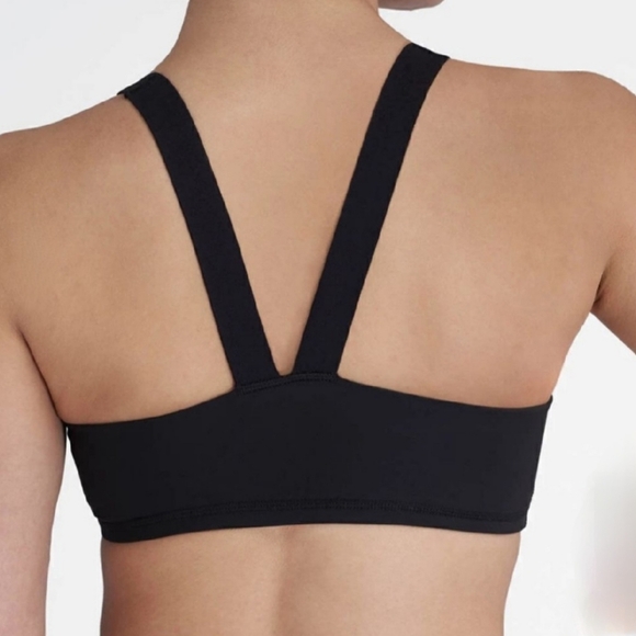 SPANX Low Impact Sports Bra - Picture 3 of 8